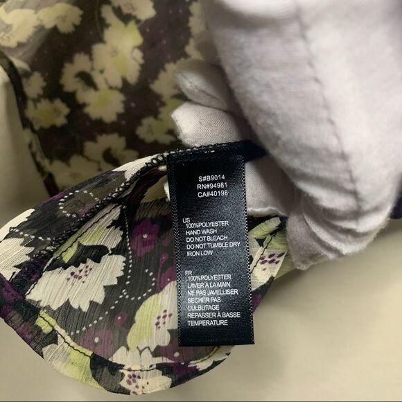 TWENTY ONE Sheer Ruffled Purple Floral Button-up Blouse Medium - Picture 7 of 7